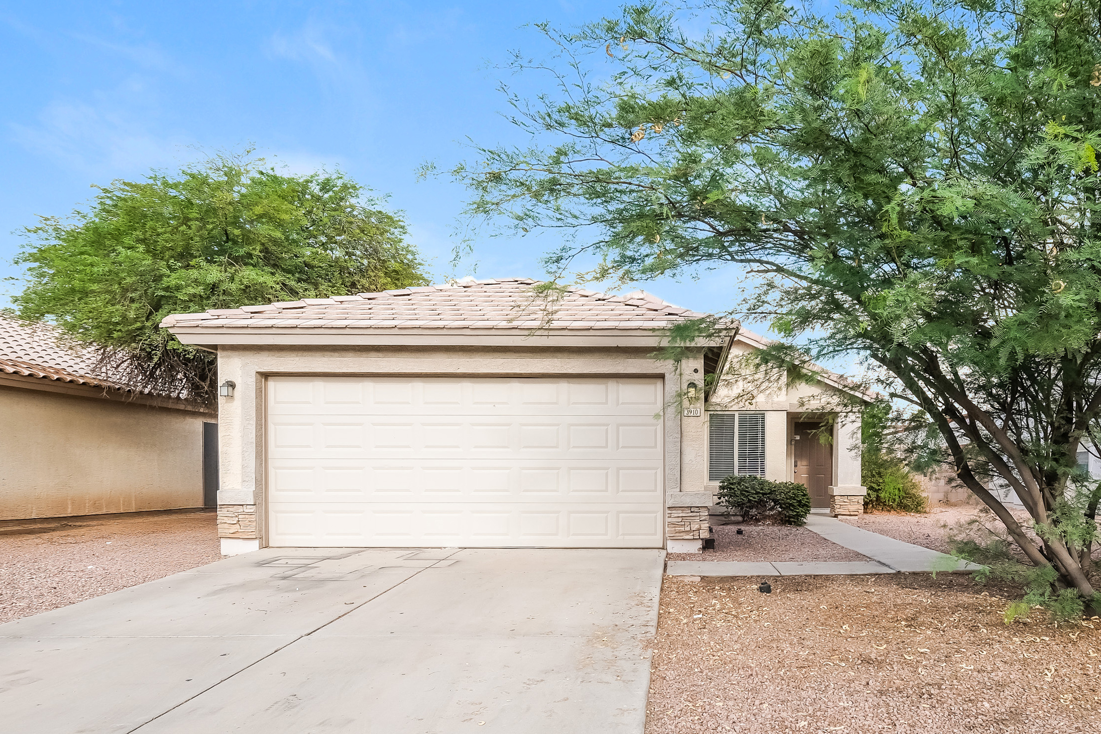 3910 N 105th Ln Avondale, AZ 85392
